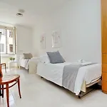 Borgo Pio Spacious Apartment