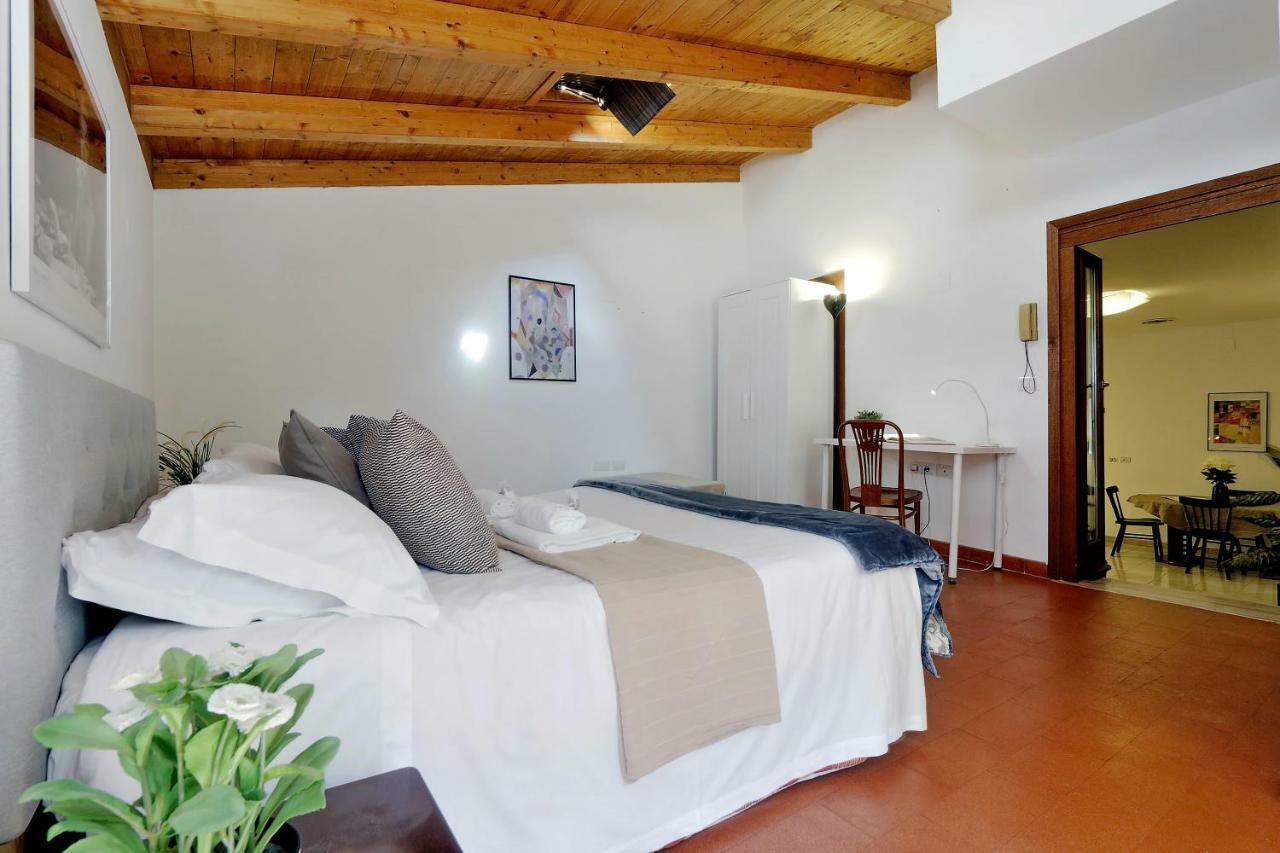 Borgo Pio Spacious Apartment Rom
