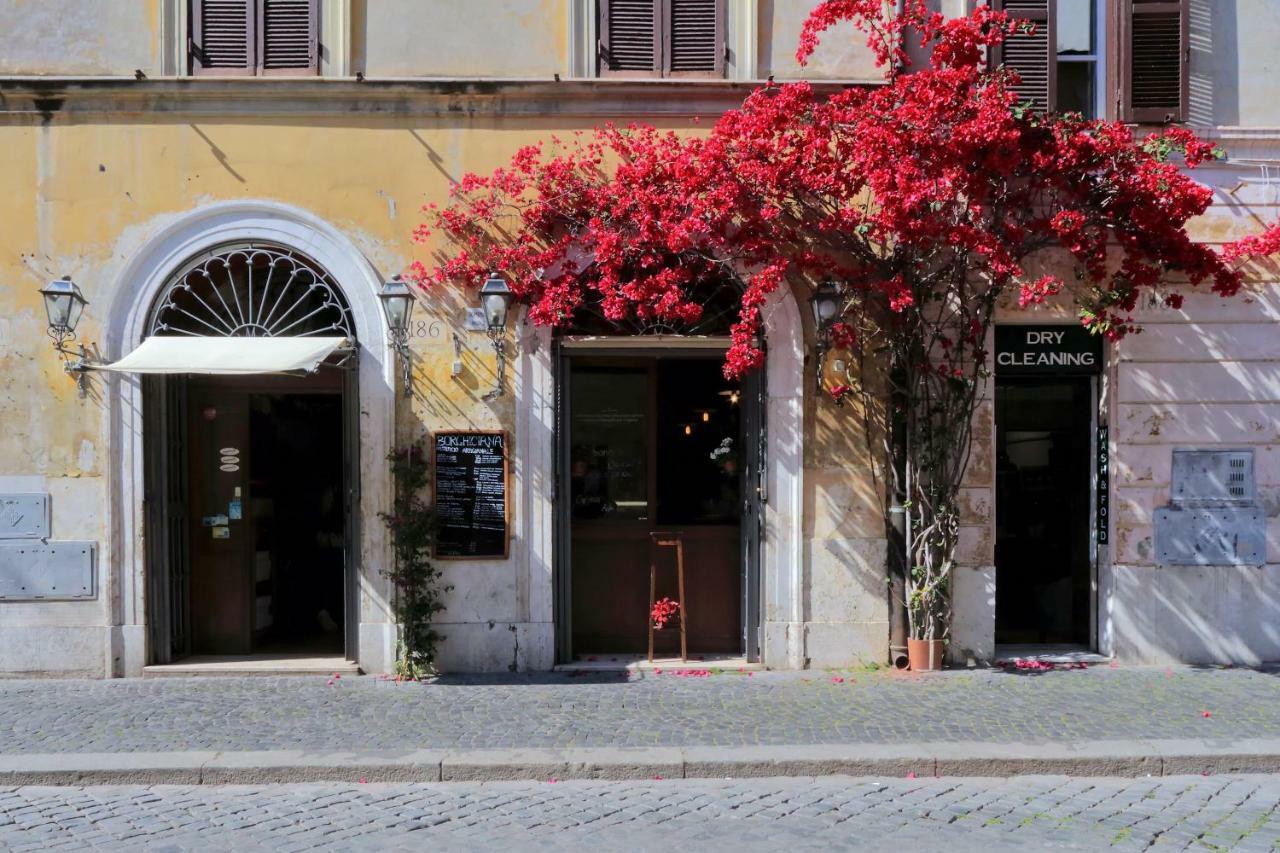 Borgo Pio Spacious Apartment Rom