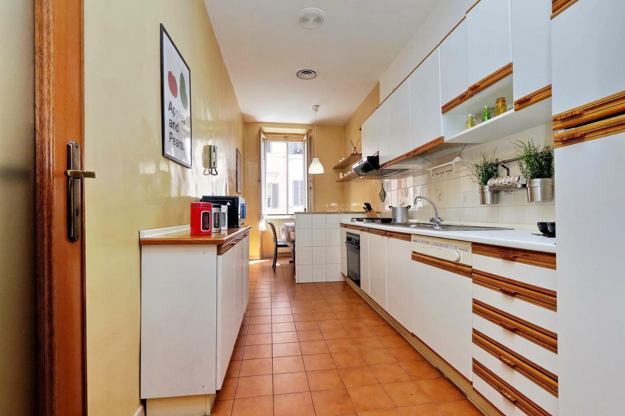 Borgo Pio Spacious Apartment Rom